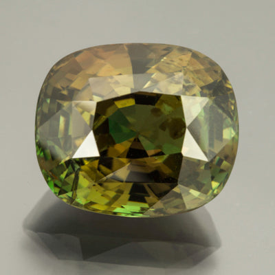 Ceylon alexandrite colour-change gemstone